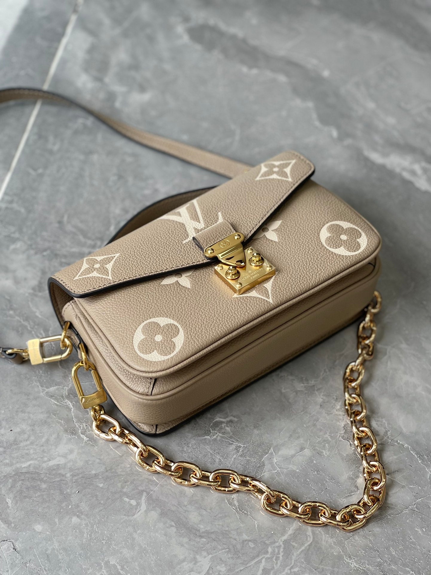 Gris Empreinte Metis East West Mini Crossbody Bag, Giant Monogram Leather Handbag, Gold Chain Flap Shoulder Purse, Top Handle Designer Messenger Bag for Women Daily Travel Dating