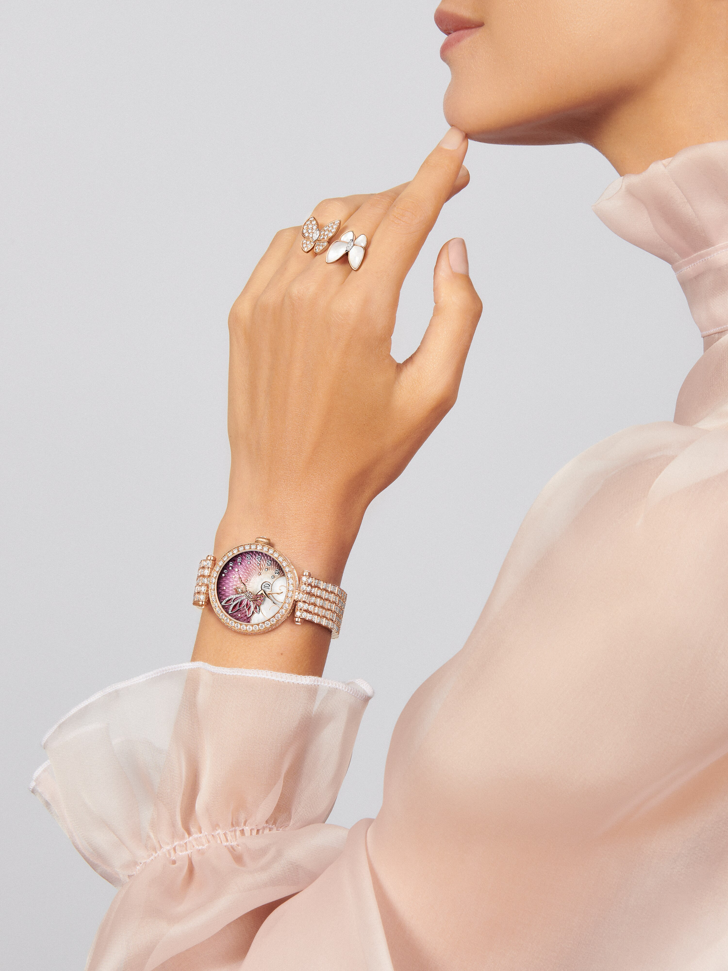 Van Cleef & Arpels rose gold open ring with white mother-of-pearl studded with diamonds Two Butterfly