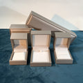 Thick-edged brushed PU leather jewelry box (shipped when ordered together with jewelry)