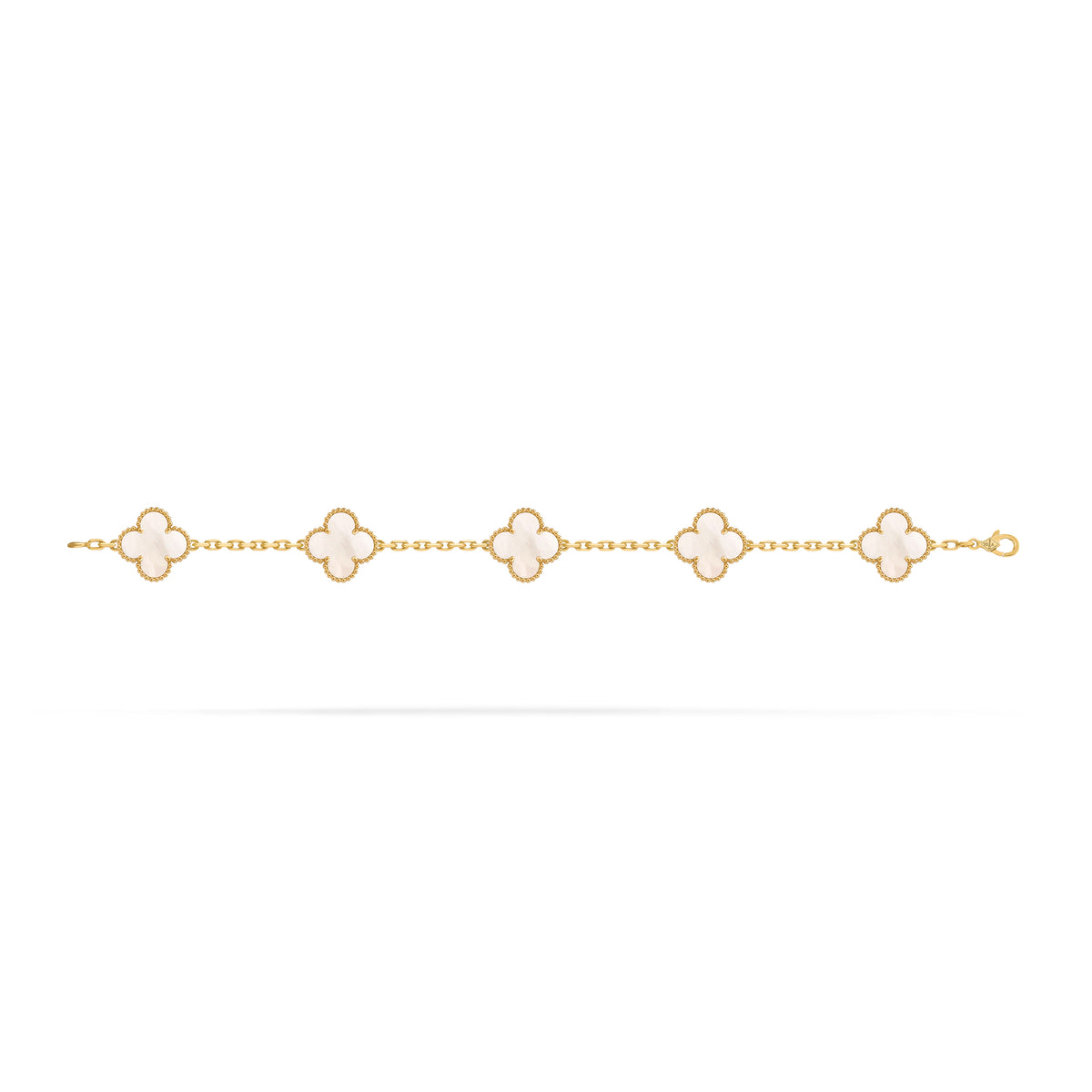 VCA Four-leaf Clover 5 flower golden bracelet paired with white mother of pearl