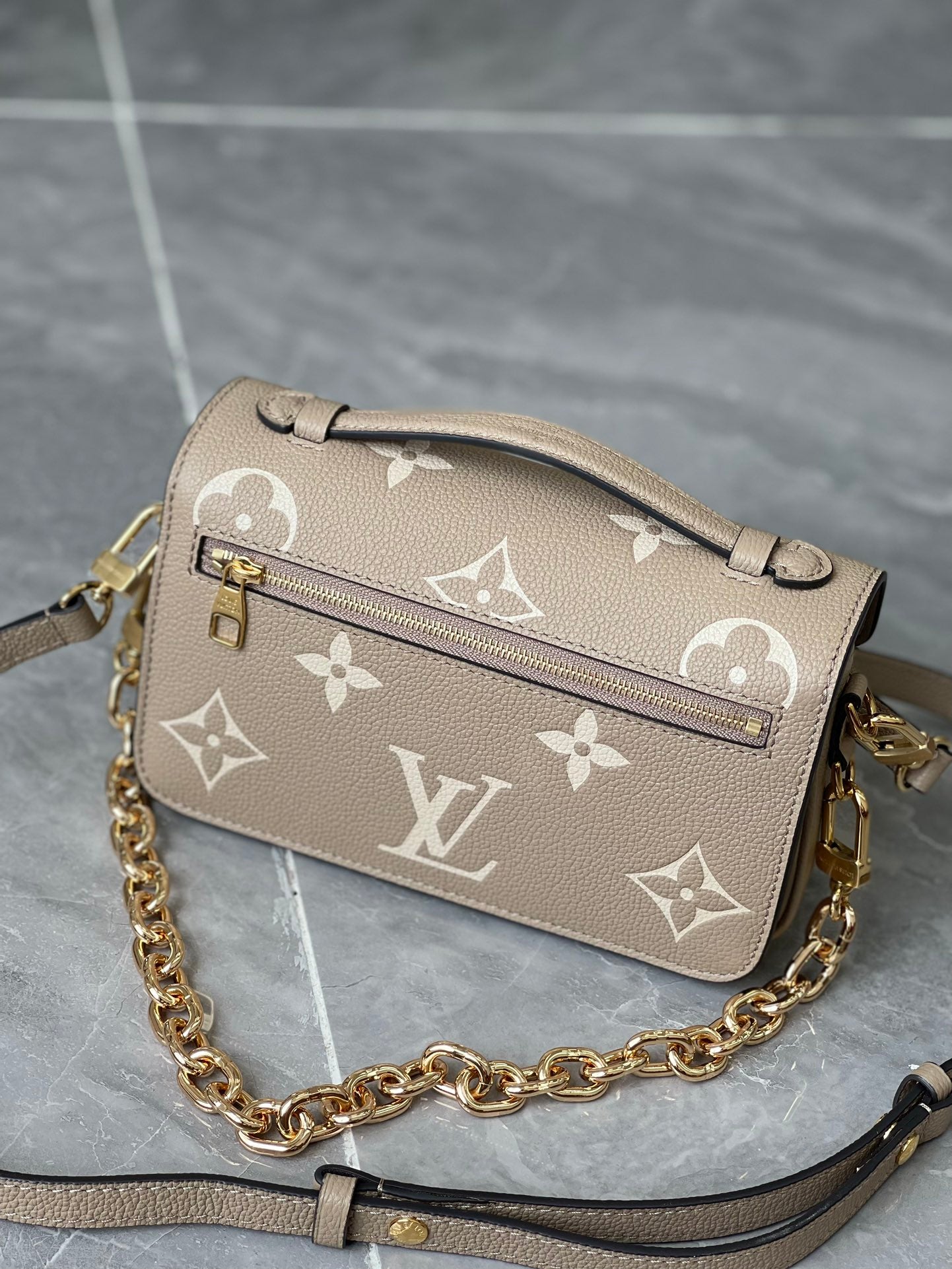 Gris Empreinte Metis East West Mini Crossbody Bag, Giant Monogram Leather Handbag, Gold Chain Flap Shoulder Purse, Top Handle Designer Messenger Bag for Women Daily Travel Dating