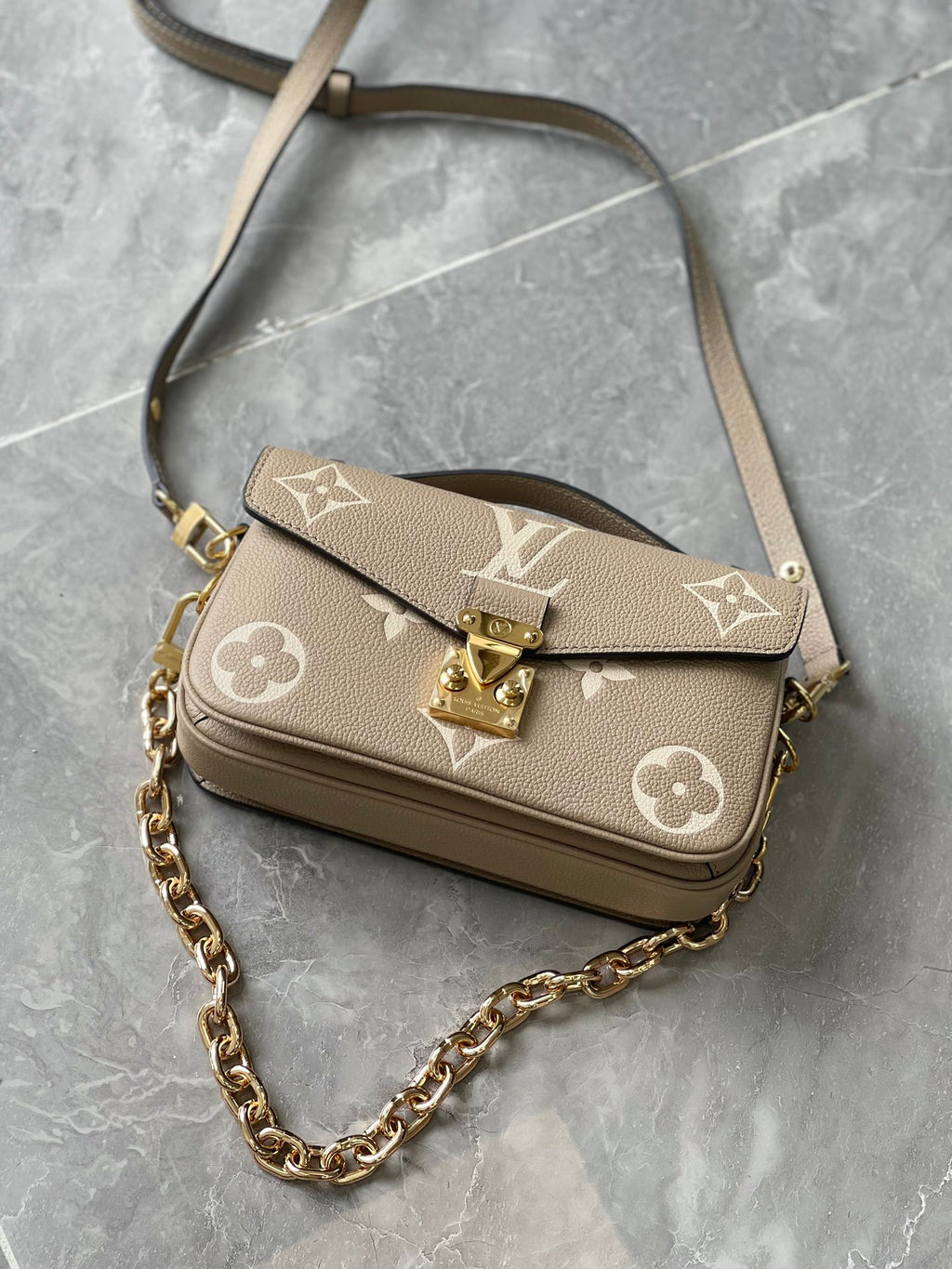 Gris Empreinte Metis East West Mini Crossbody Bag, Giant Monogram Leather Handbag, Gold Chain Flap Shoulder Purse, Top Handle Designer Messenger Bag for Women Daily Travel Dating