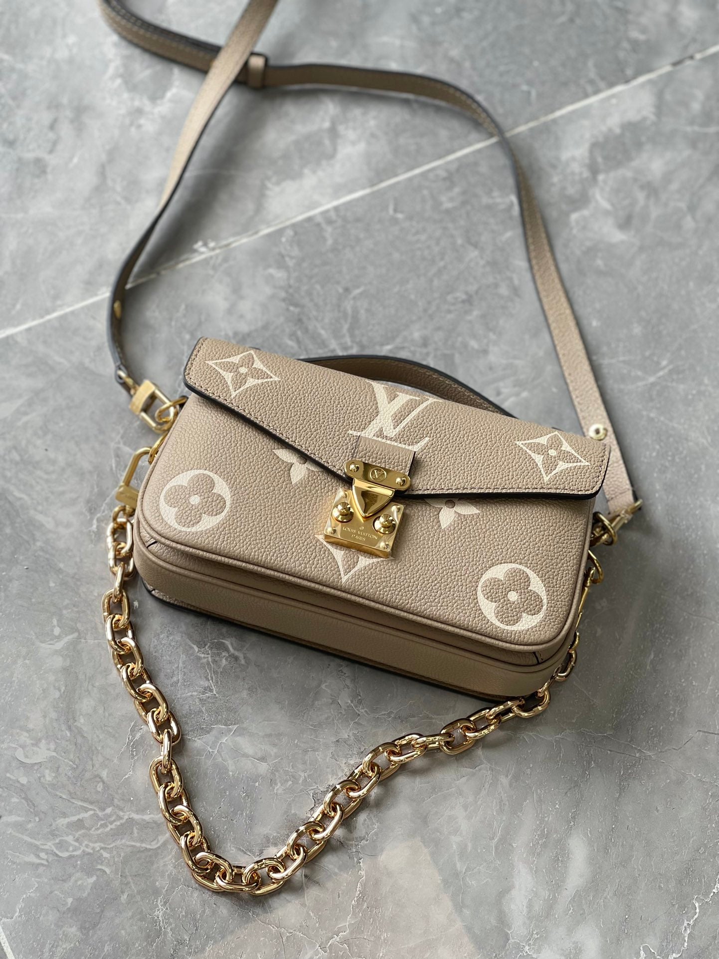 Gris Empreinte Metis East West Mini Crossbody Bag, Giant Monogram Leather Handbag, Gold Chain Flap Shoulder Purse, Top Handle Designer Messenger Bag for Women Daily Travel Dating
