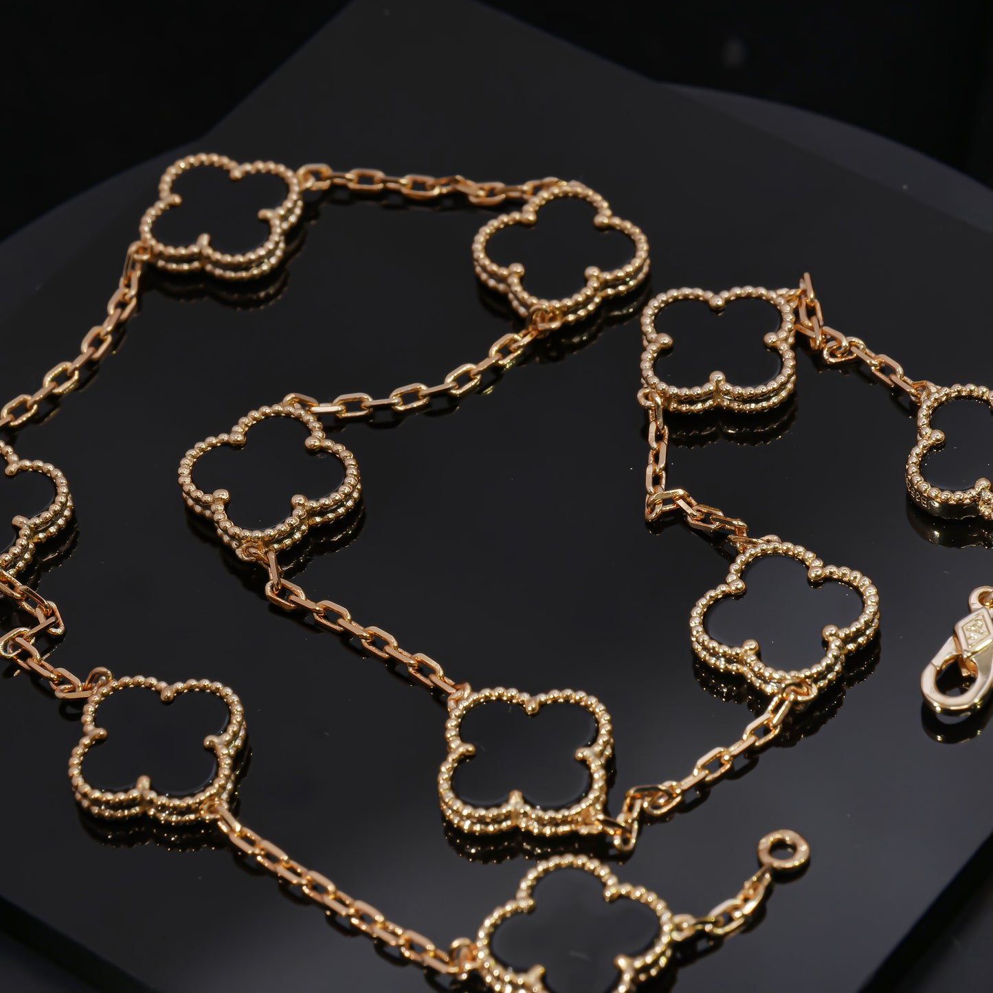 VCA✨ black pearl is very lucky ✨