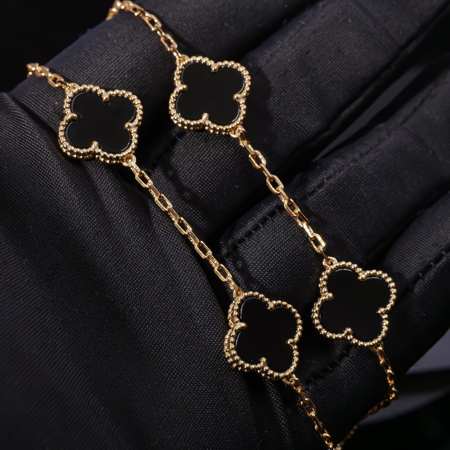 VCA✨ black pearl is very lucky ✨