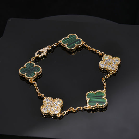 VCA🌿 Lucky Clover Charm Bracelet - Van Cleef Inspired Design