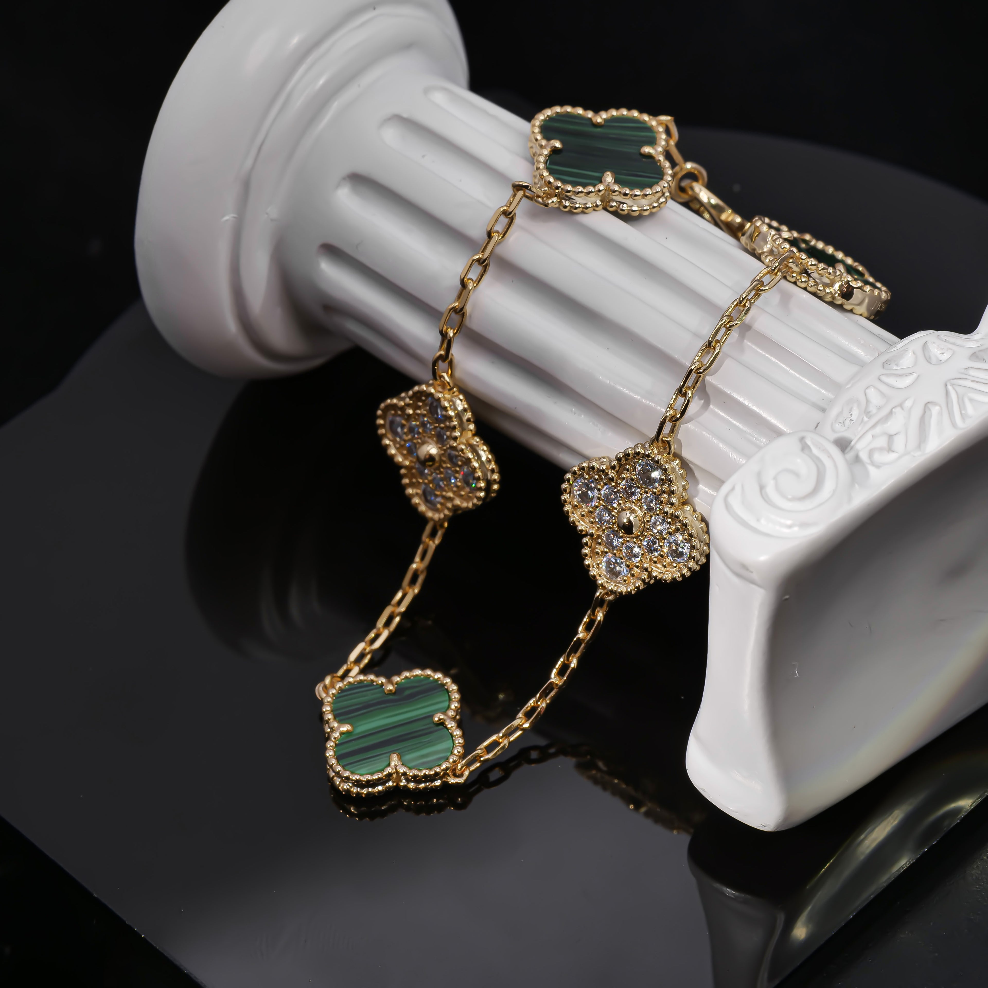 VCA🌿 Lucky Clover Charm Bracelet - Van Cleef Inspired Design