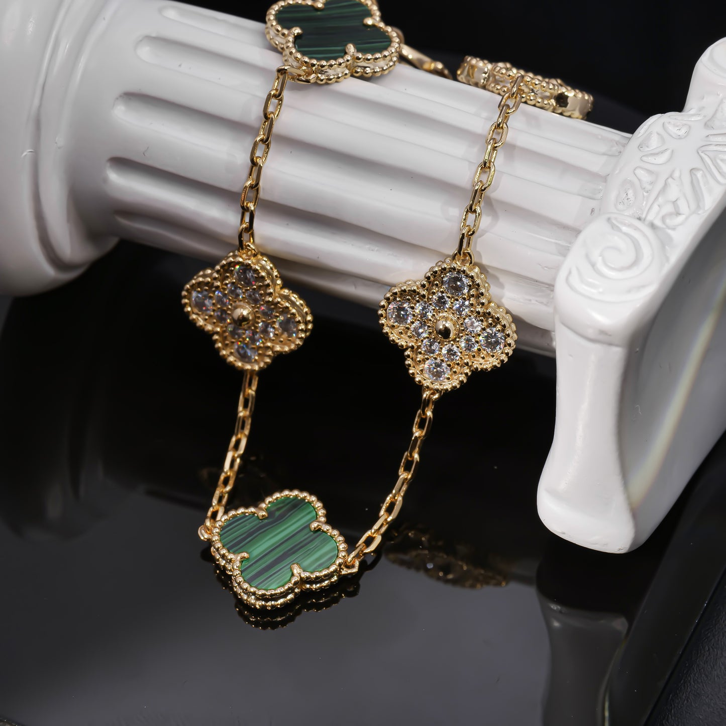 VCA🌿 Lucky Clover Charm Bracelet - Van Cleef Inspired Design