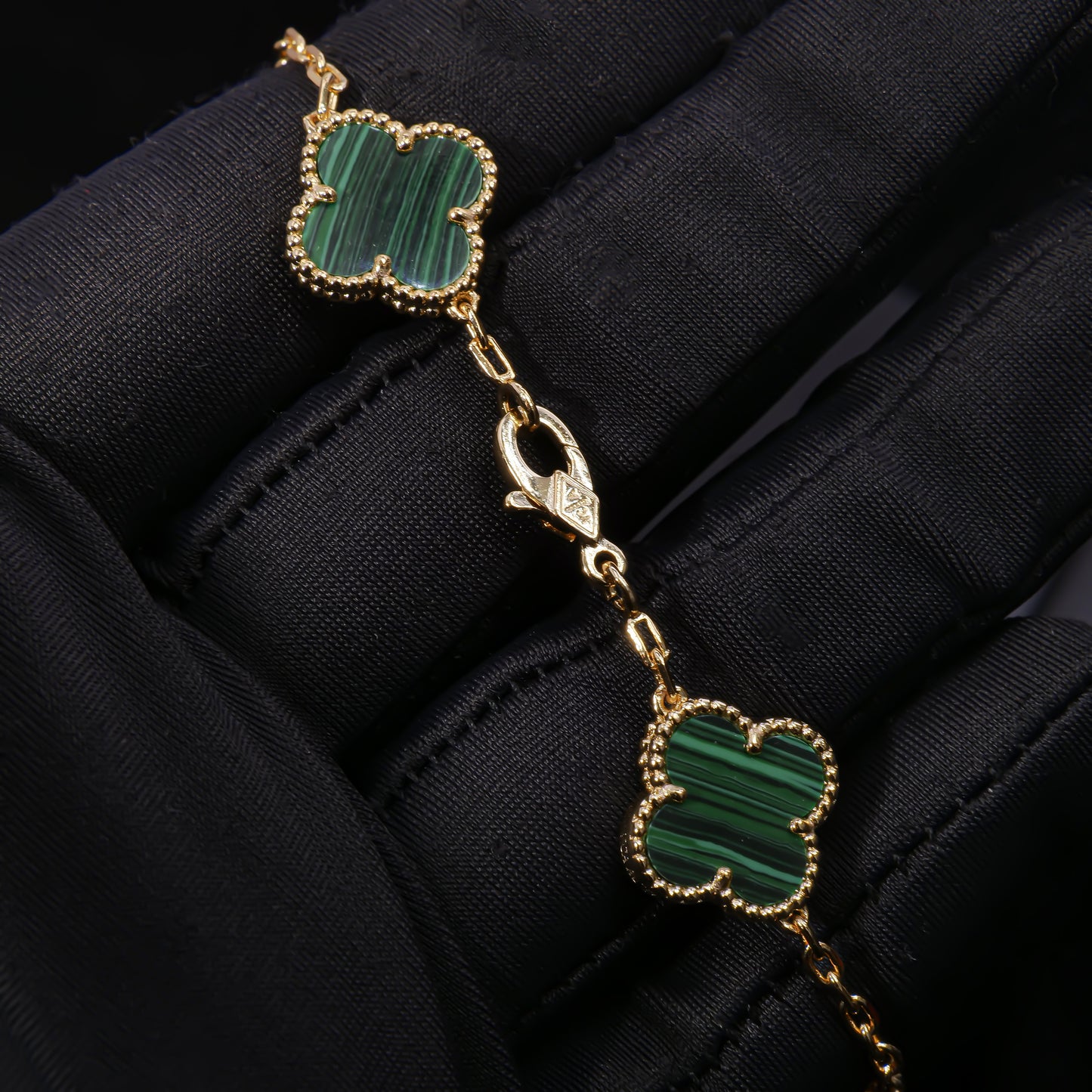 VCA🌿 Lucky Clover Charm Bracelet - Van Cleef Inspired Design