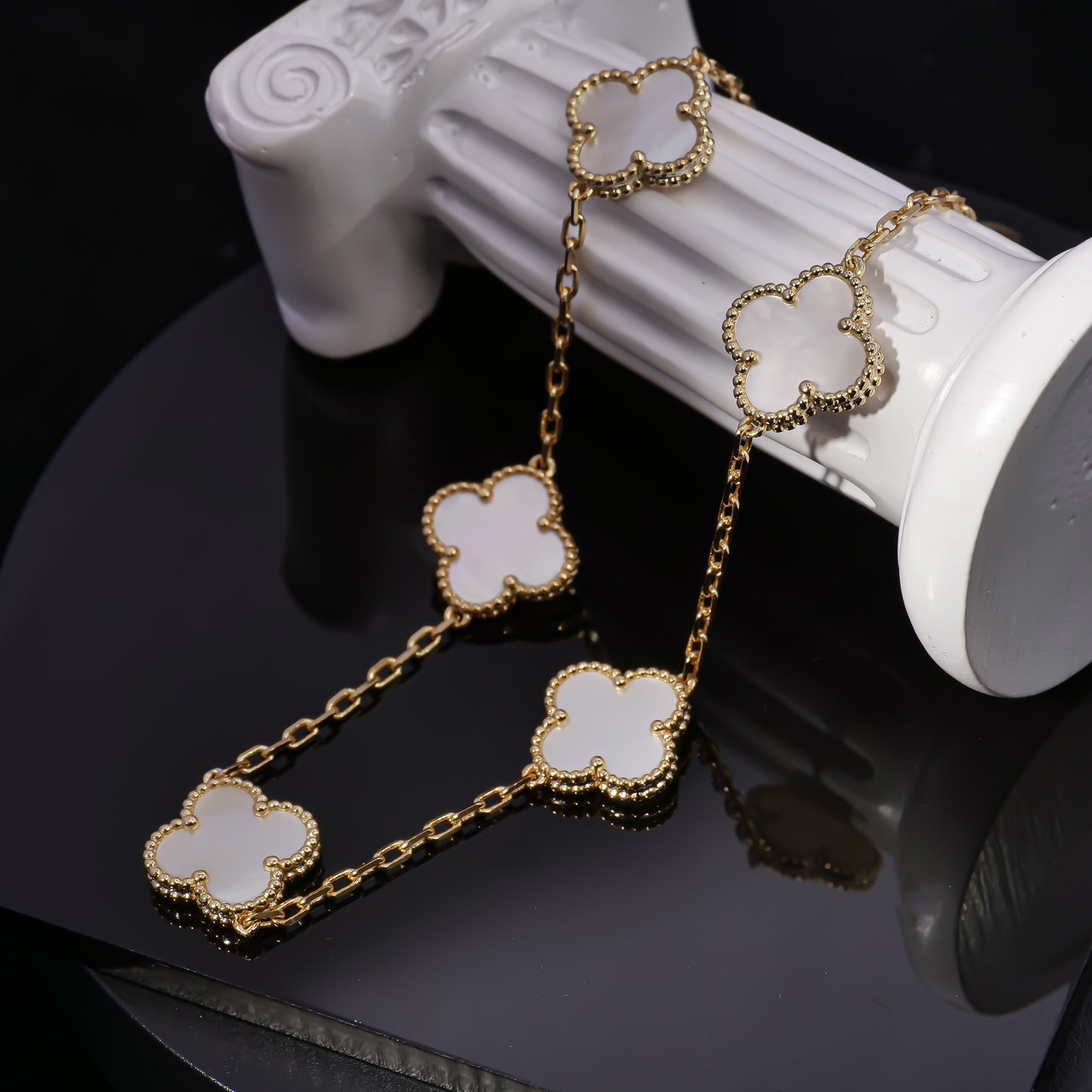 VCA✨ Alhambra Inspired White Clover Necklace ✨