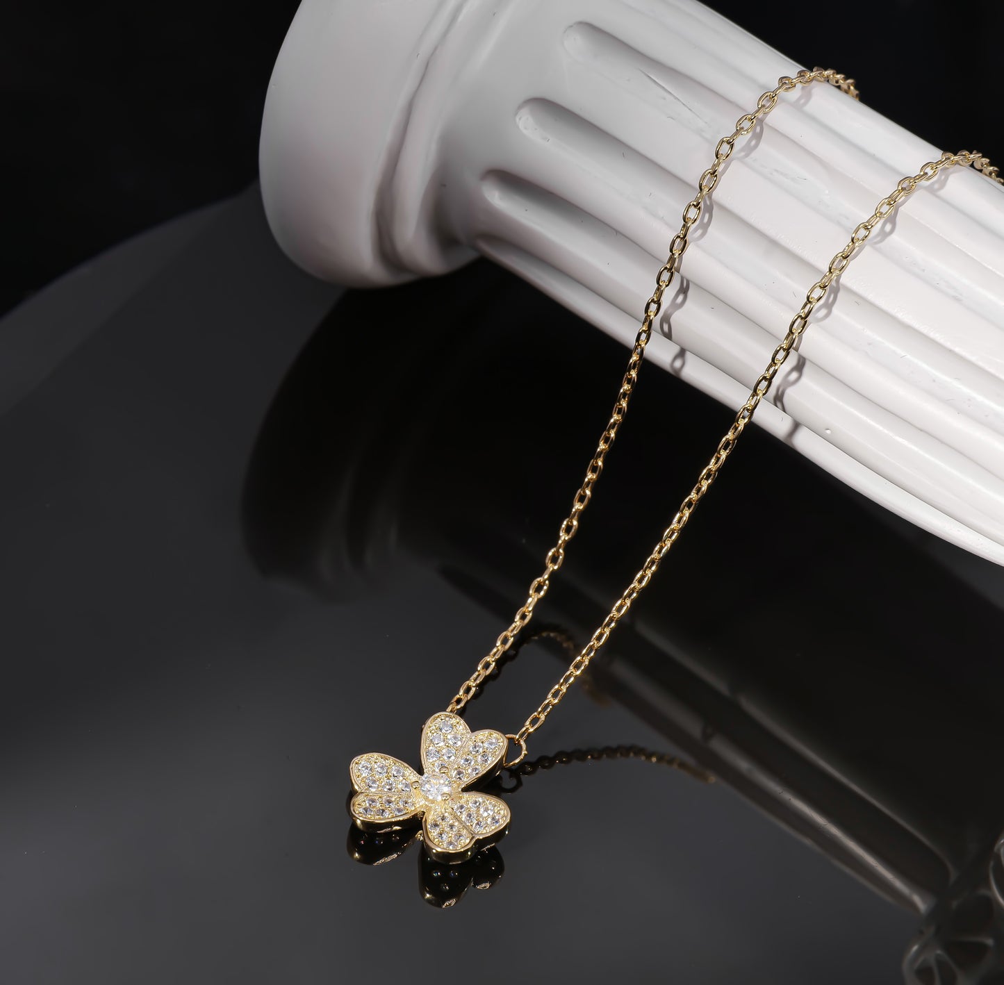 VCA Premium Chain Three-flower Edition pendant Luxury Gold Diamond necklace