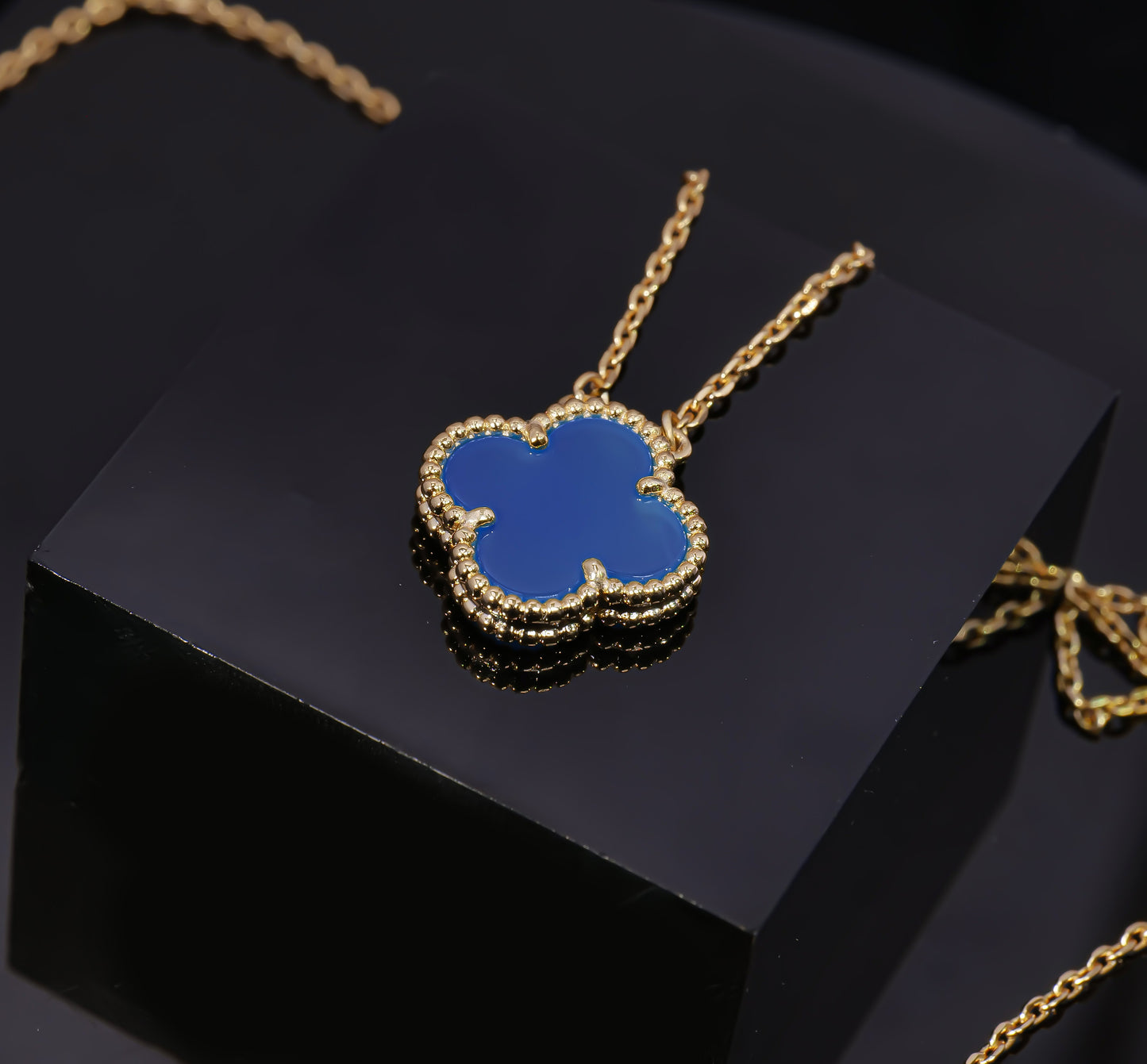 Adjustable length chain blue agate pendant luxury rose gold high-end VCA necklace