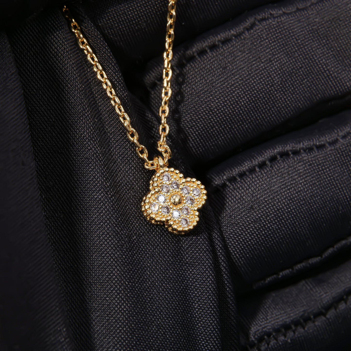 VCA necklace with diamond gilding luxury necklace