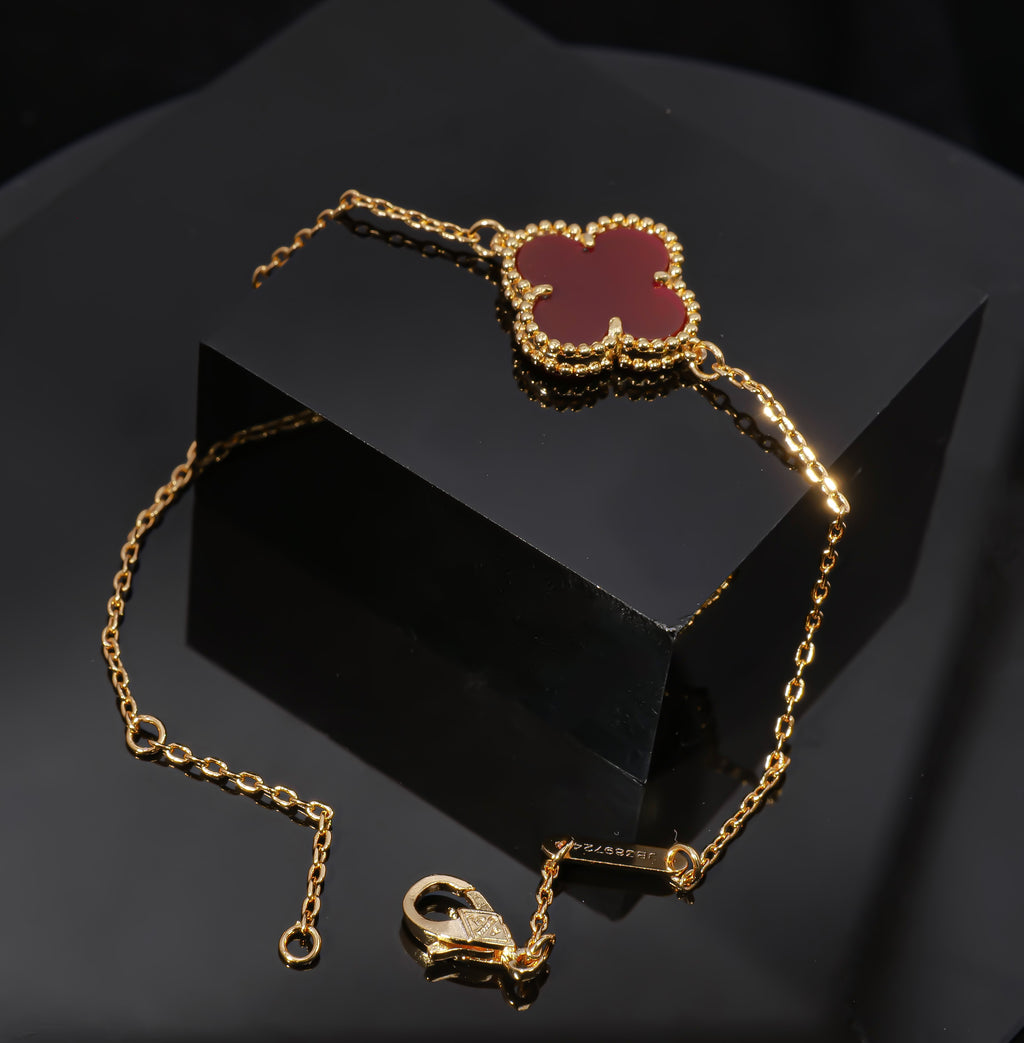 Fashionable single-flower red mother-of-pearl lady gold-plated VCA bracelet