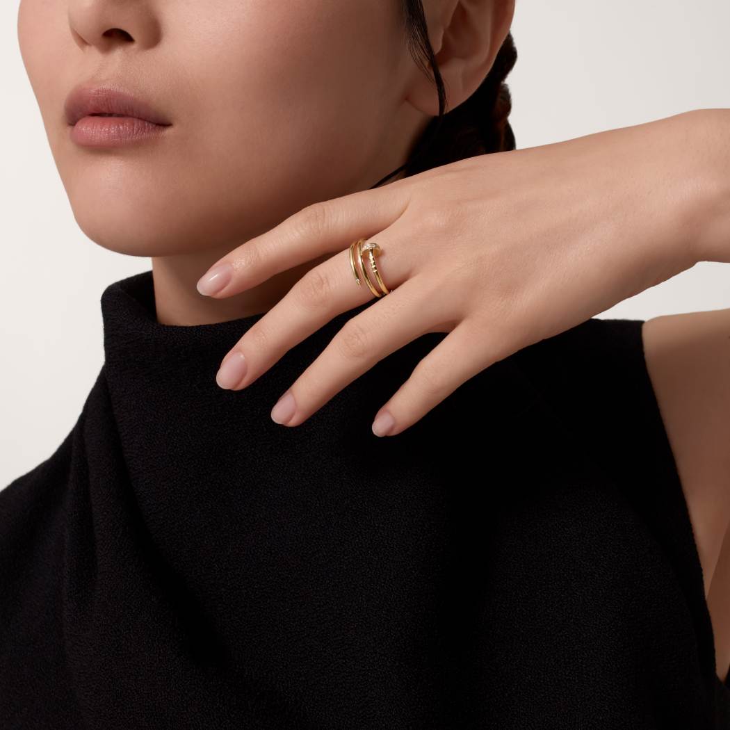 Cartier 18K gold nail ring with double circles with diamonds