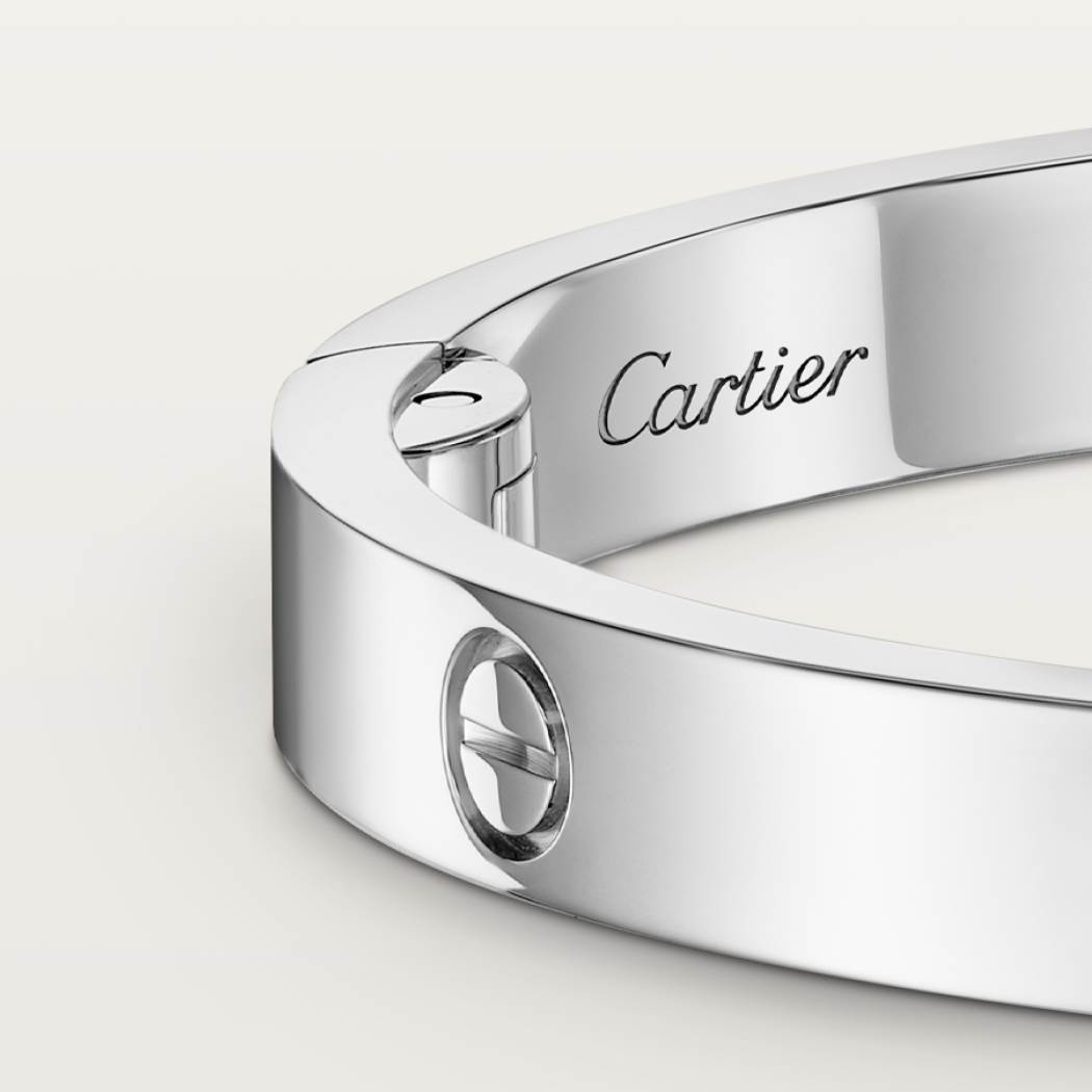 Cartier 4-diamond white gold Classic LOVE bracelet, 18K gold