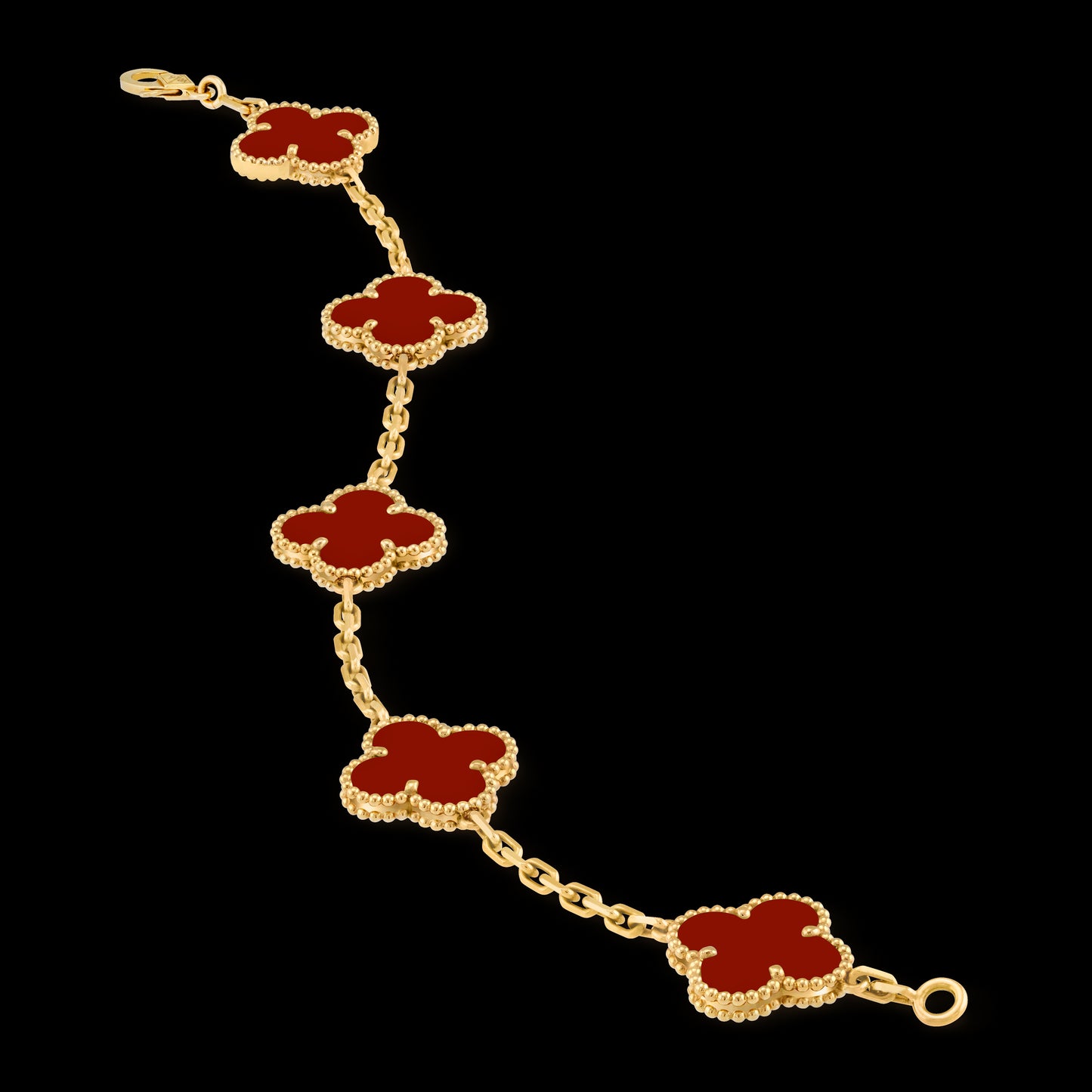 VCA Four-leaf Clover 5-flower gold bracelet paired with carnelian