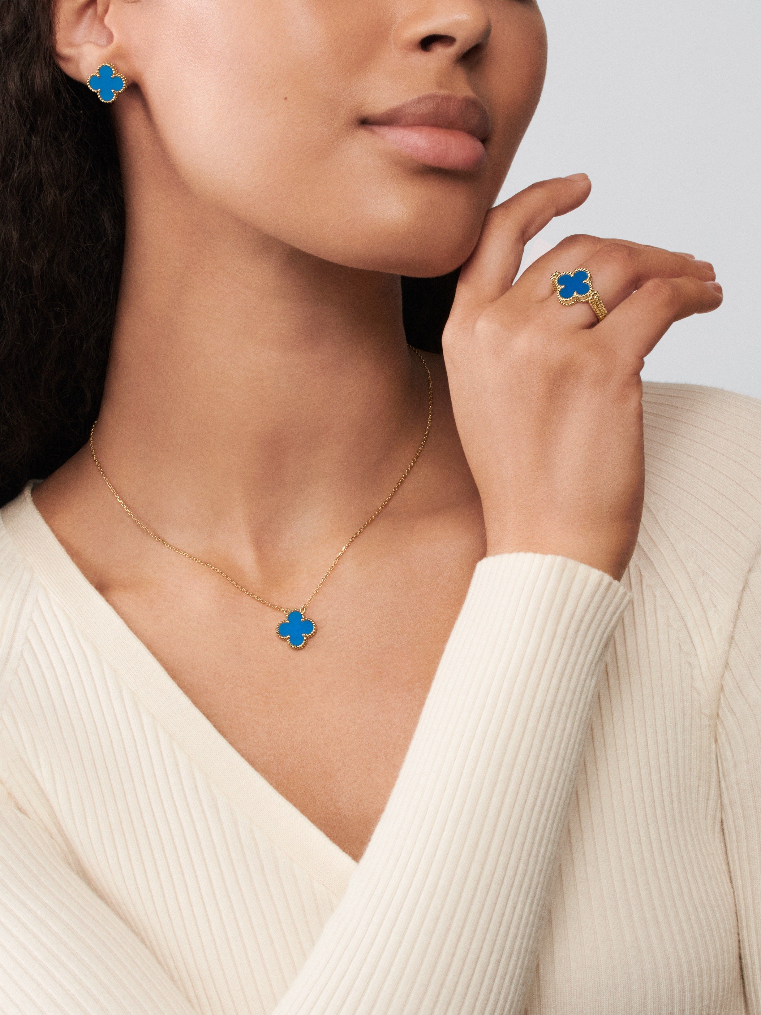 Adjustable length chain blue agate pendant luxury rose gold high-end VCA necklace